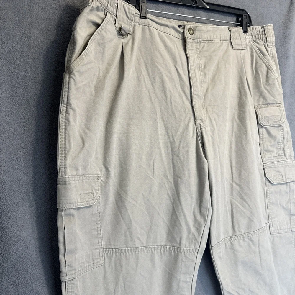 5.11 Tactical Cotton Canvas Cargo Pant Mens Size 44x32 Khaki Regular Fit 74251 - Picture 9 of 13